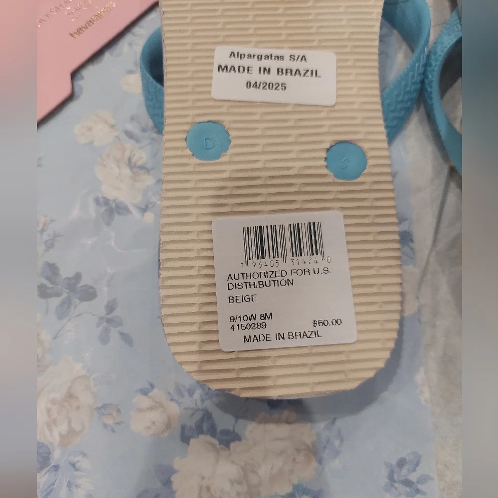 LoveShackFancy x havaianas Women's Whisper Blue Top Flip Flops - Picture 3 of 12